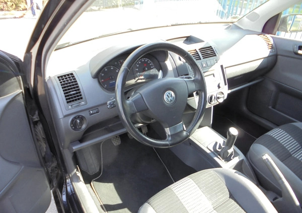 Volkswagen Polo cena 14800 przebieg: 189800, rok produkcji 2009 z Sieraków małe 596